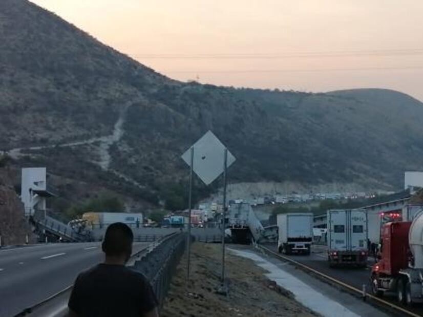 “Nos preocupó pasar por debajo de lo que quedó de puente en carretera 57”