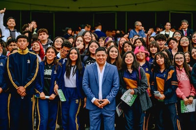 “Es lo que los jóvenes necesitaban”, agradecen estudiantes de SLP apoyo para titularse
