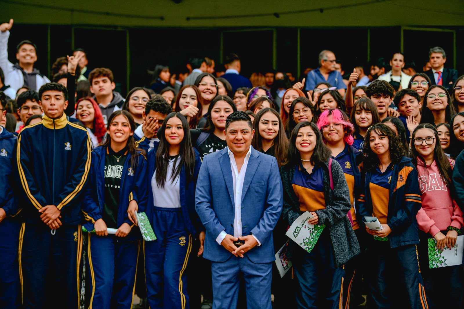 Estudiantes de UASLP agradecen beca para titulación y estudios de posgrado. Foto: Especial