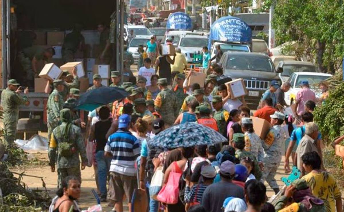 Exención de impuestos, becas, despensas ¿En qué consiste el plan de reconstrucción para Acapulco?