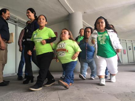 Personas de talla baja llaman a funcionarios a apoyar la inclusión