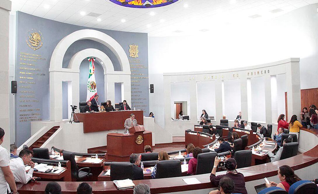 Eugenia Padrón García es electa contralora interna de la CEDH