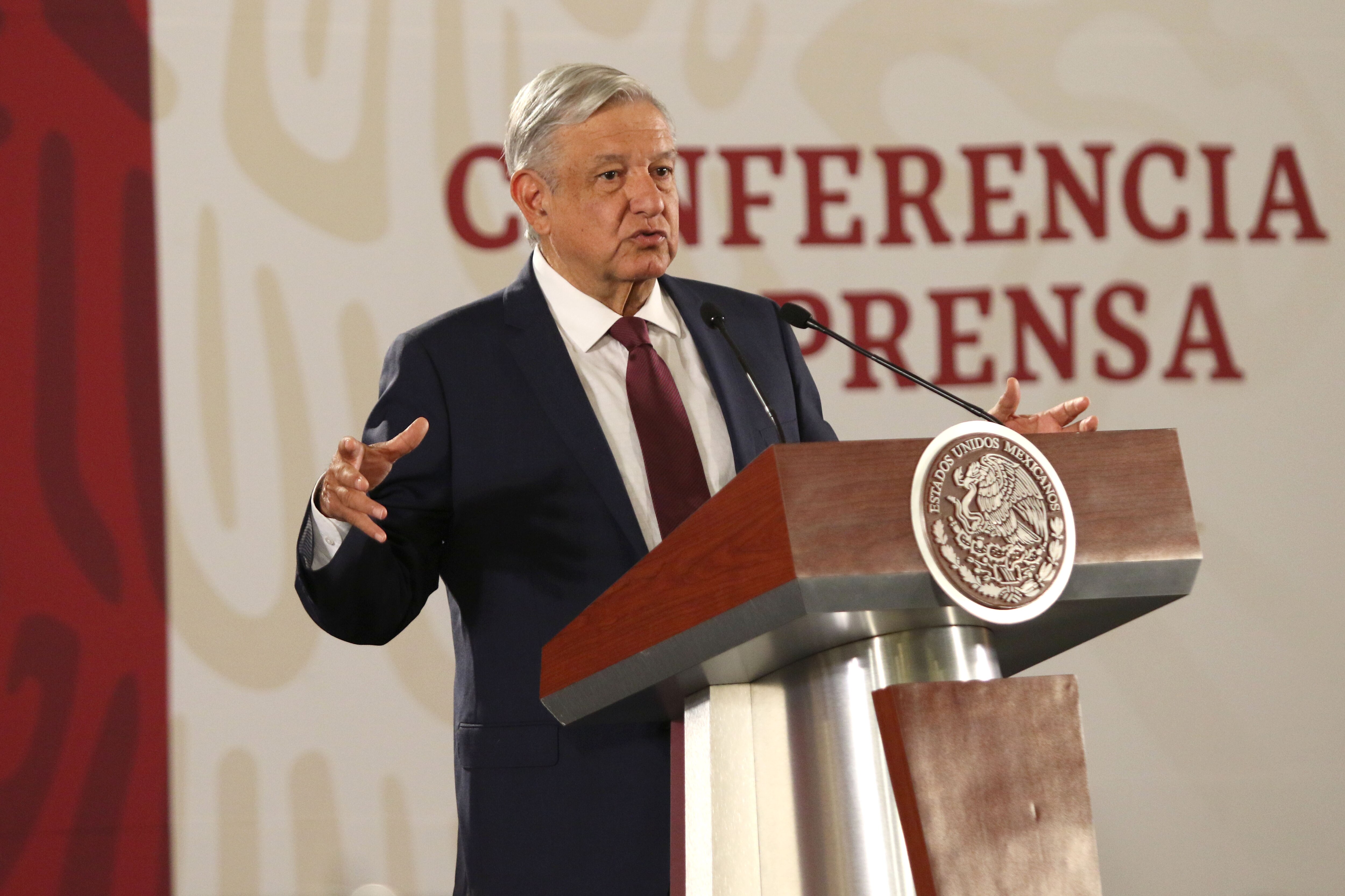 Flujo migratorio se frenará por ley; Guardia Nacional acompañará a migrantes: AMLO