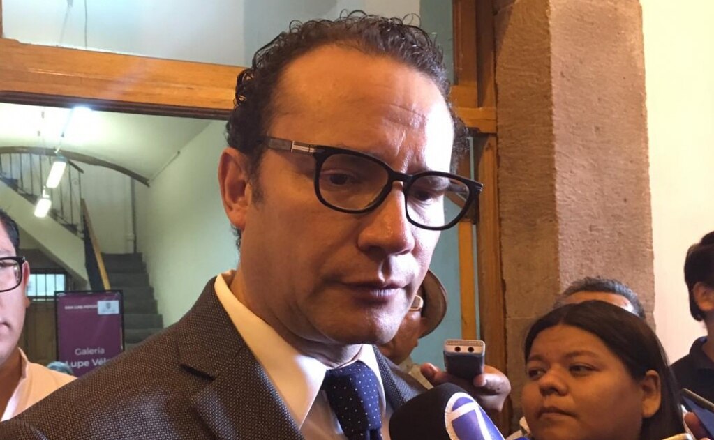 Edil, a un paso de la tarjeta roja