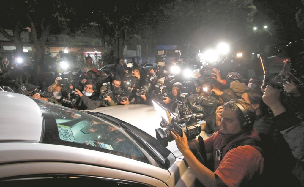 Le toman fotos durante 17 minutos... y no era Lozoya