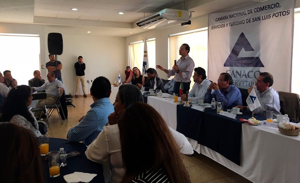 Refrenda Nava Palacios compromisos con sector empresarial