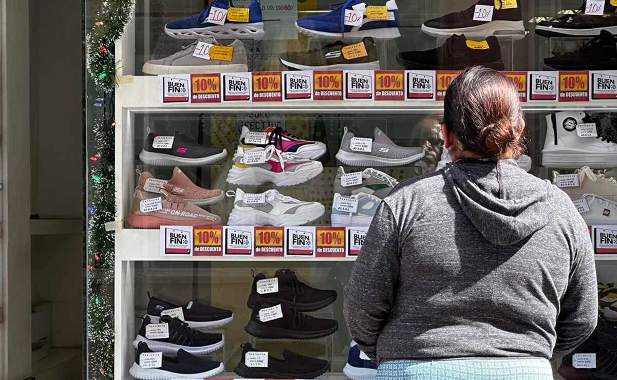 Concurrido se aprecia el Centro Histórico de San Luis por ofertas del Buen Fin 2022. Fotos: Cecilia Lara