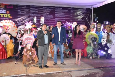 Por primera vez se presenta en SGS la tradicional comparsa “Guerreros Huastecos” de Tanquián