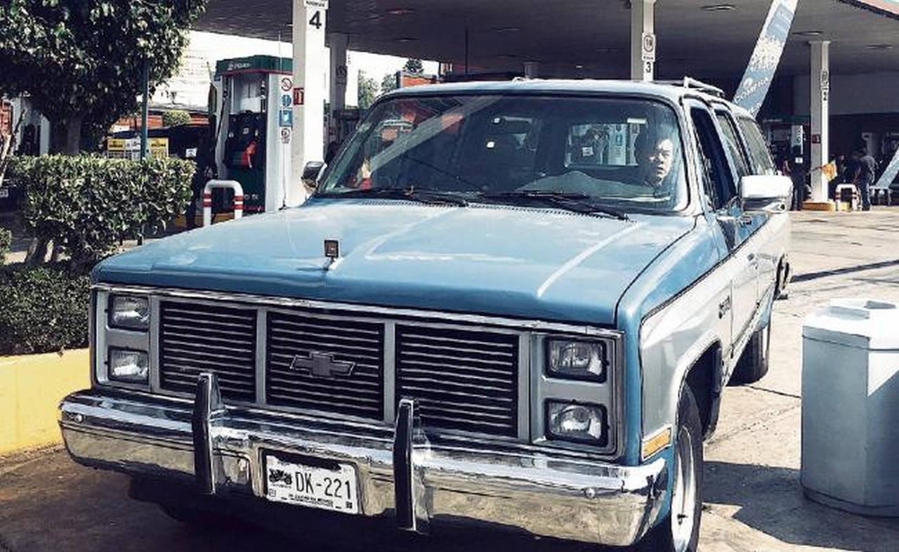 Por estar formado para cargar gasolina pierde 20 mil pesos