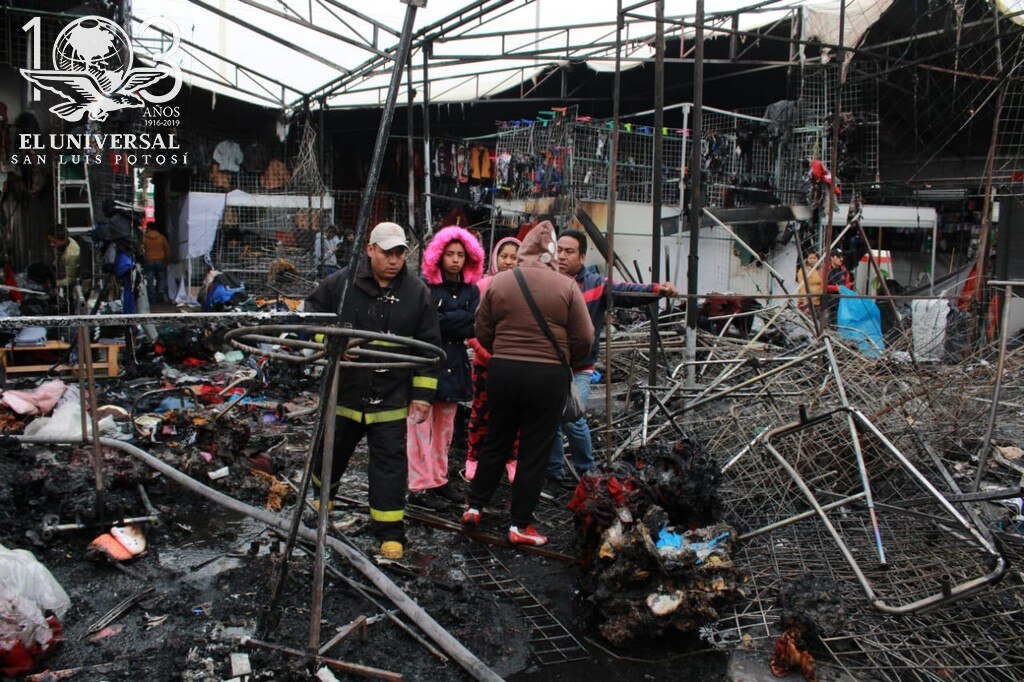 Nos quedamos en la calle: expositores 