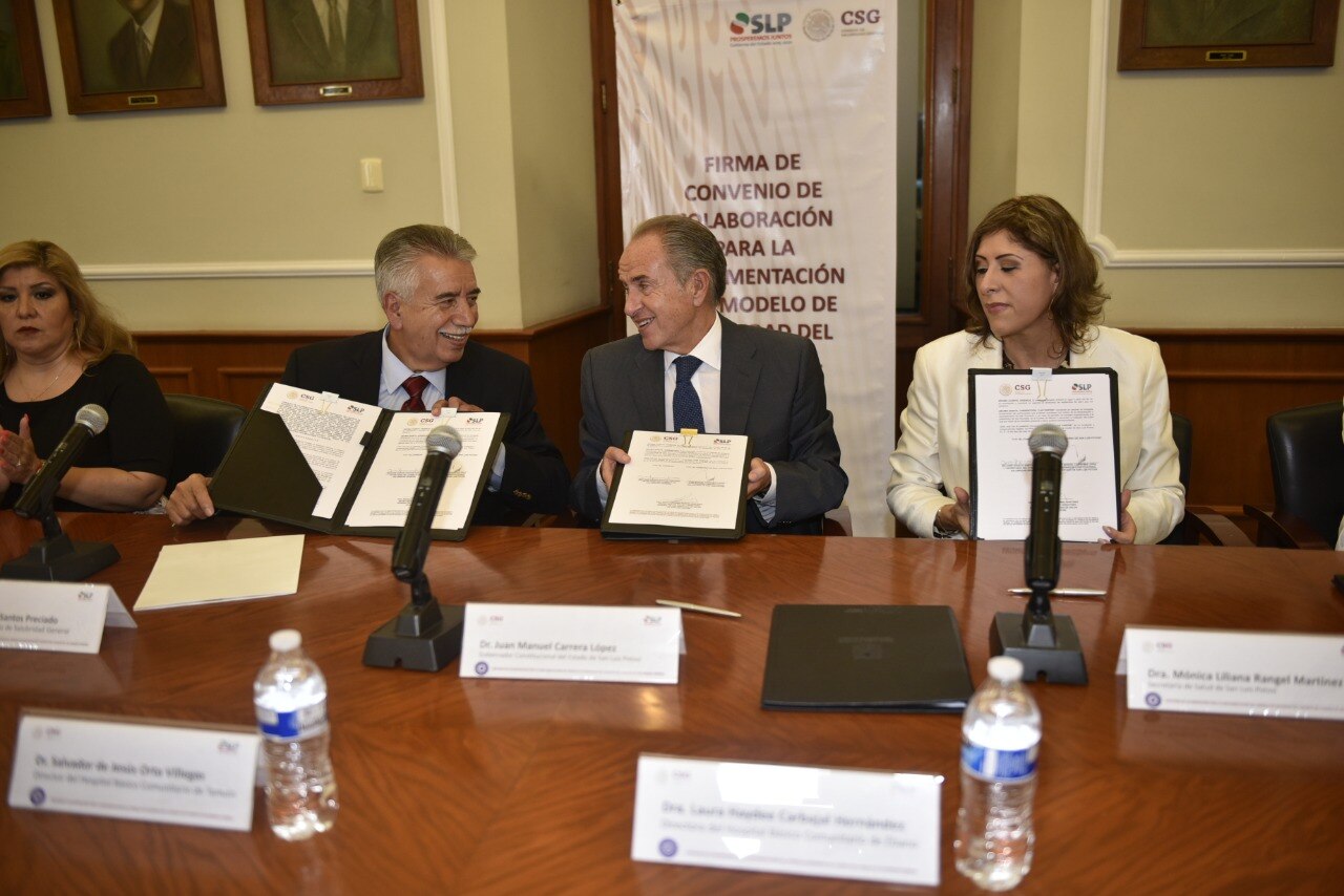 SLP firma convenio para mejorar calidad de servicios de salud en el estado
