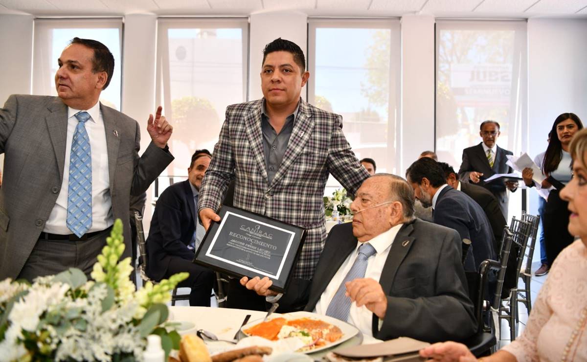 CANIRAC en San Luis homenajea la trayectoria del empresario Jacobo Payán