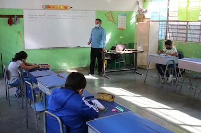 Escuelas de SLP están listas para regreso semipresencial a partir de este martes