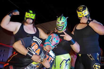 Del barrio para el barrio: Lucha Libre en la calle