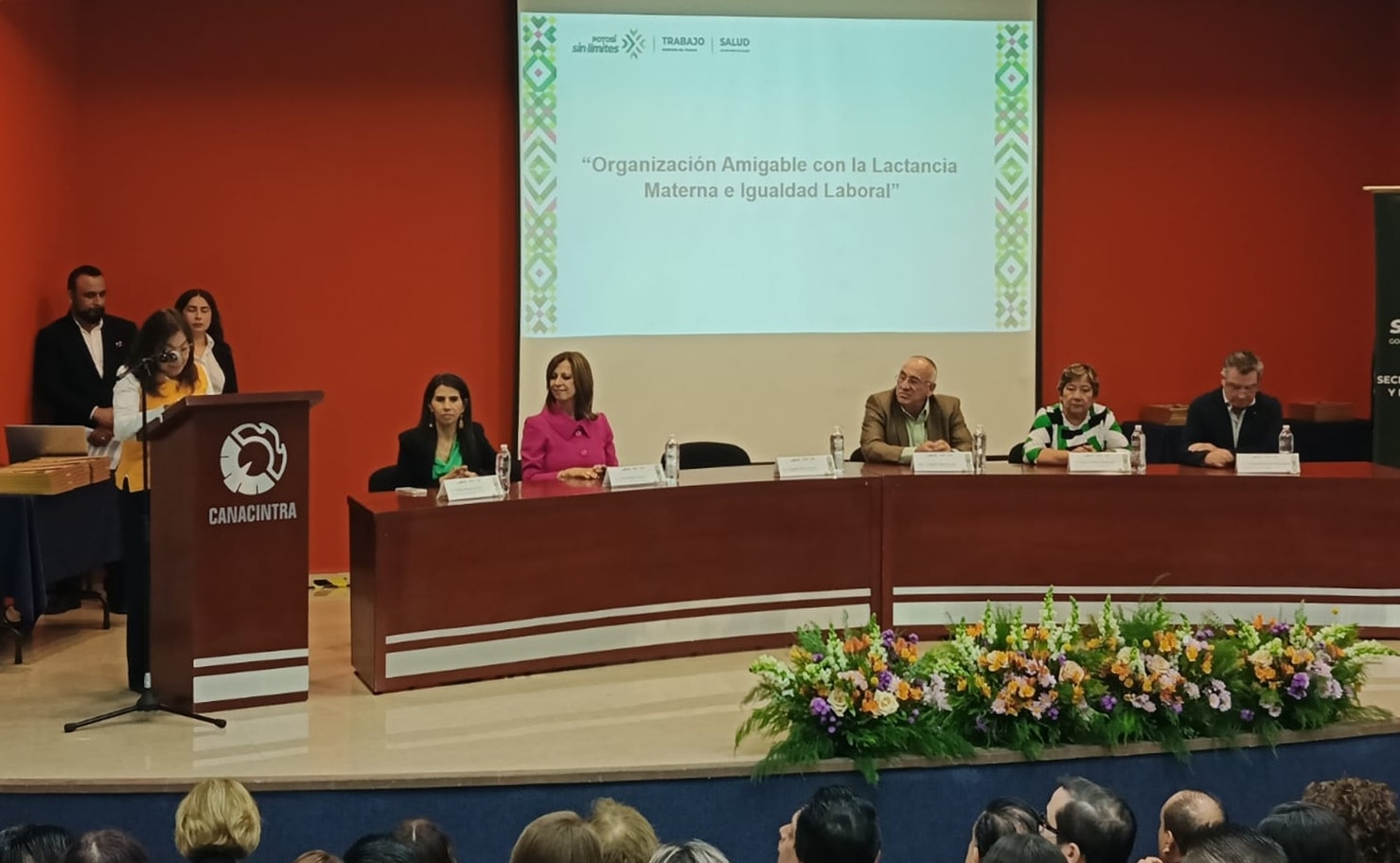 Miles de mujeres en SLP aún deben elegir entre amamantar o conservar su empleo: Secretaría del Trabajo