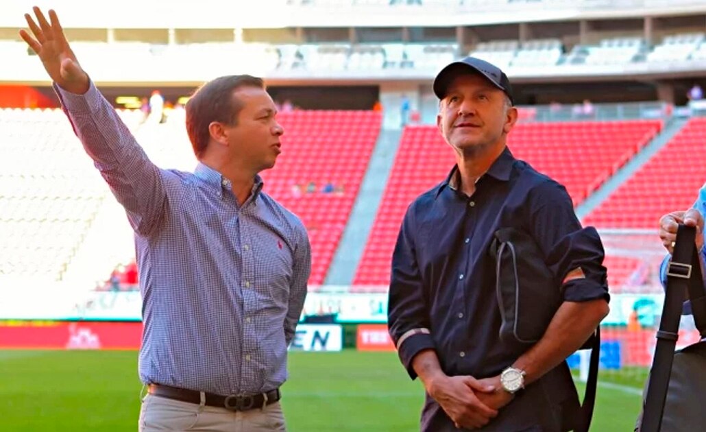 Juan Carlos Osorio podría dirigir a Chivas