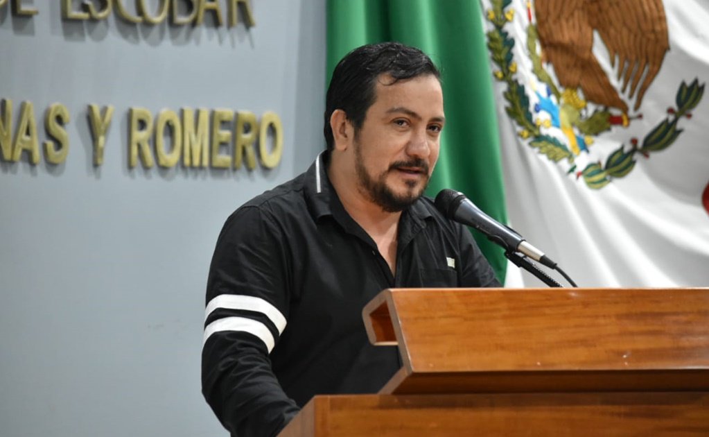 “Sufragio efectivo, sí reelección”: busca diputado que AMLO gobierne 12 años