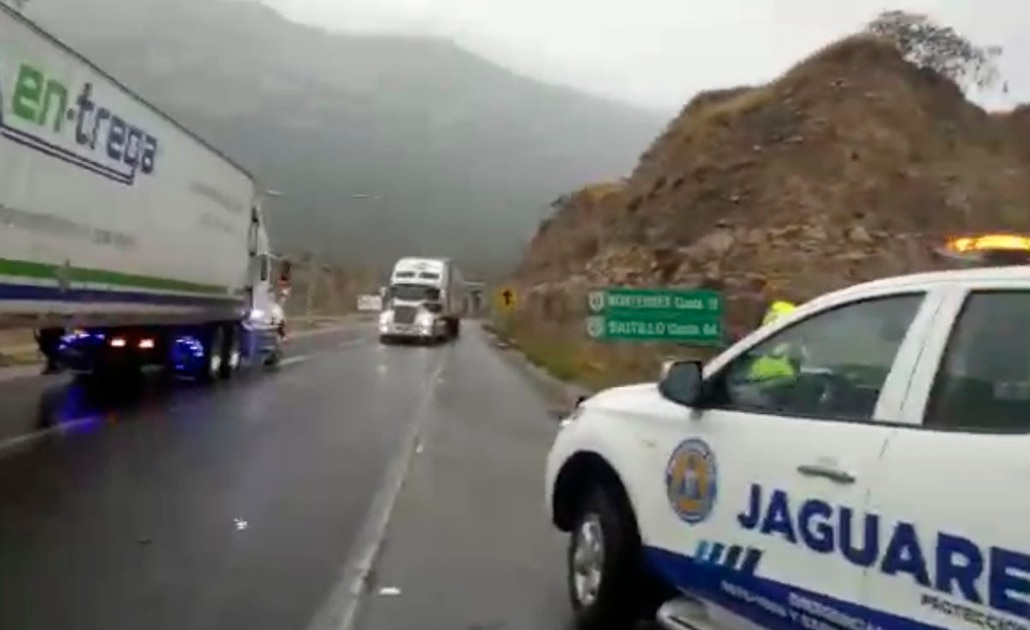 Reabren autopista Monterrey-Saltillo tras carambola que dejó 32 heridos