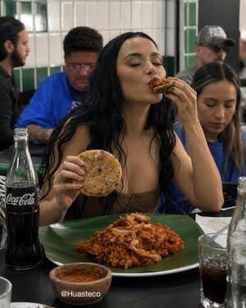Meme Katy Perry disfrutando de unos bocoles potosinos