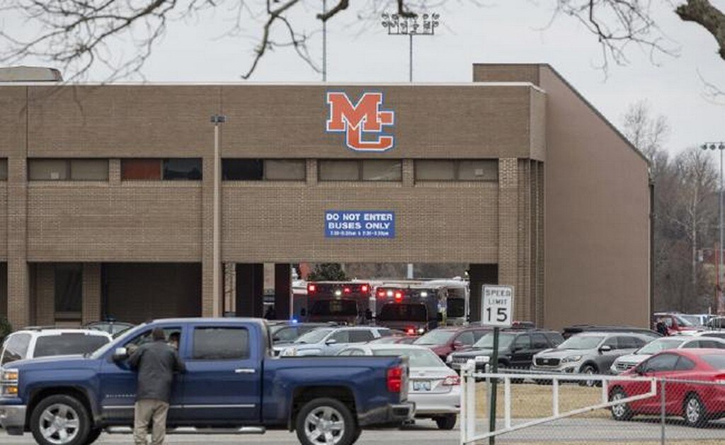 Se registra tiroteo en una escuela de Kentucky