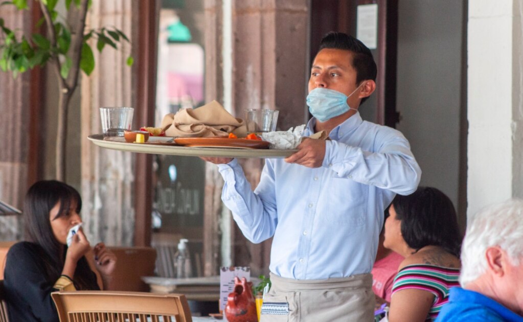 Sólo turistas vacunados podrán bajar de cruceros en Puerto Vallarta