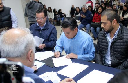 Juan Palo Escobar se registra como precandidato a senador 