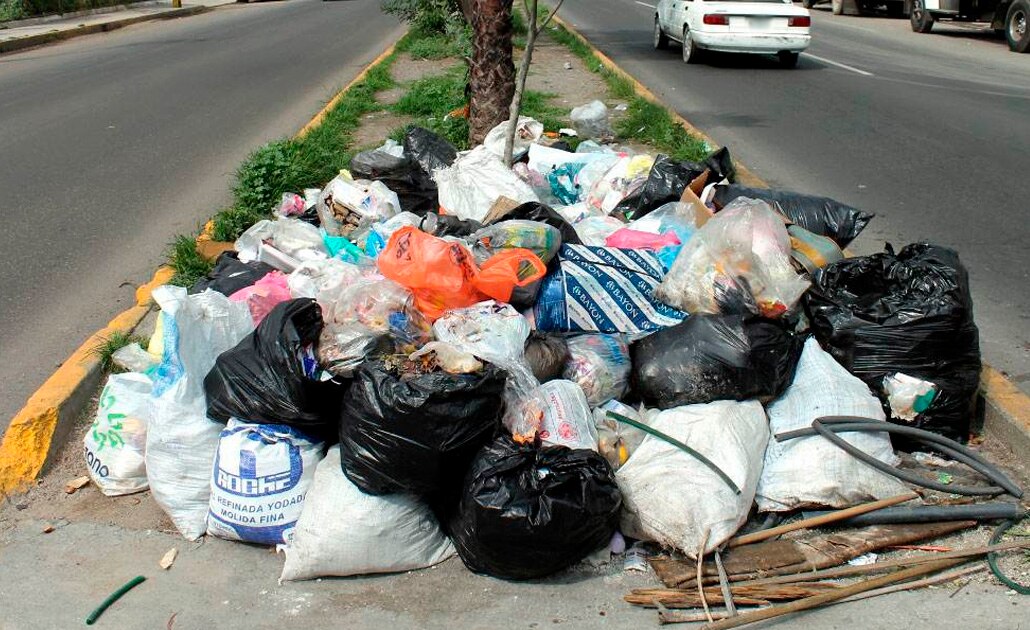 36 horas de arresto puede costar tirar basura en la calle