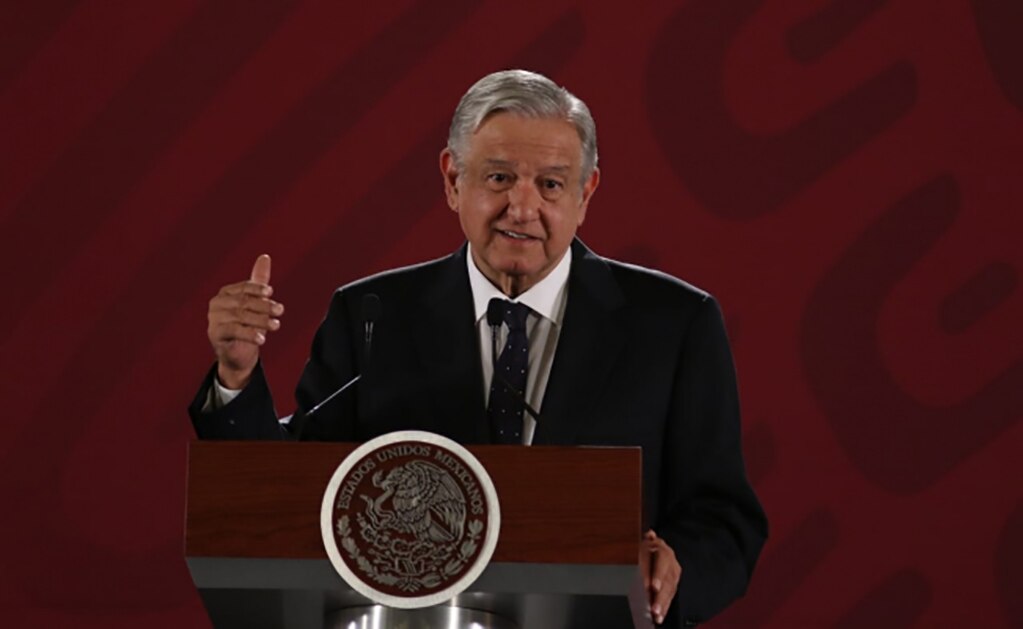 Slim se compromete a seguir invirtiendo en México: AMLO