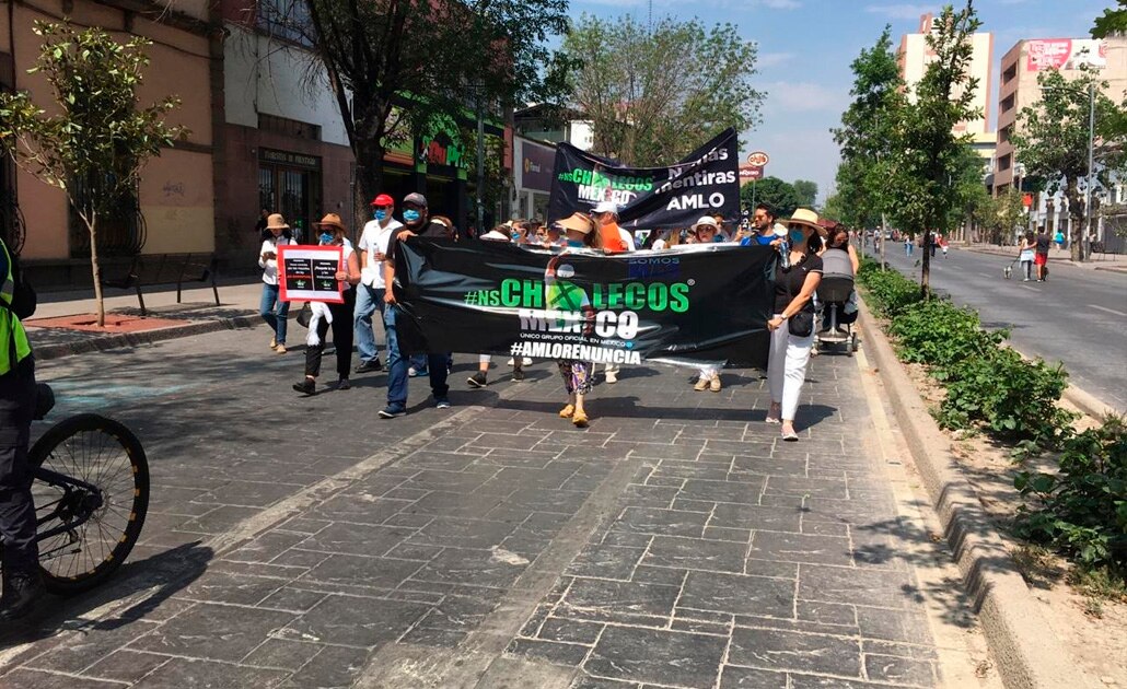 Realizan en SLP marcha del silencio contra AMLO