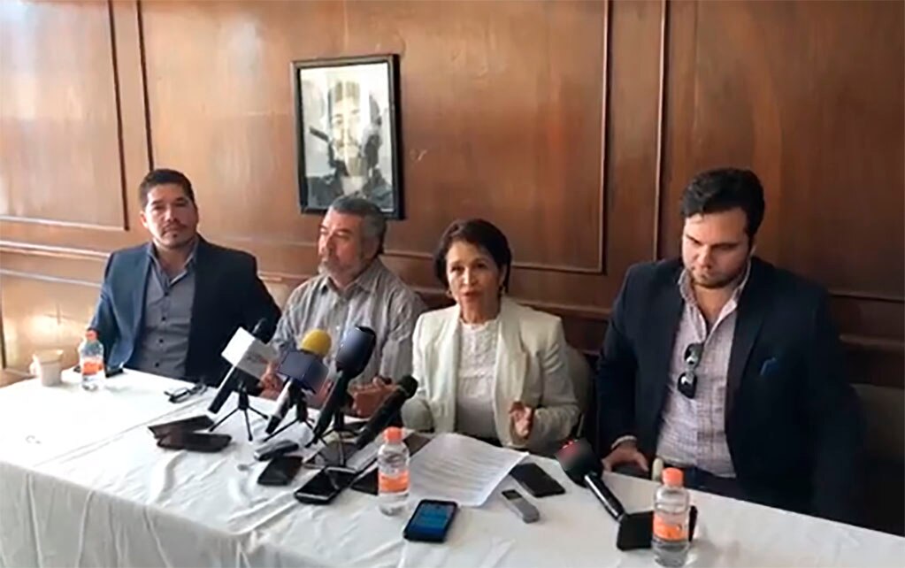 "Me corrieron por no ser corrupta"