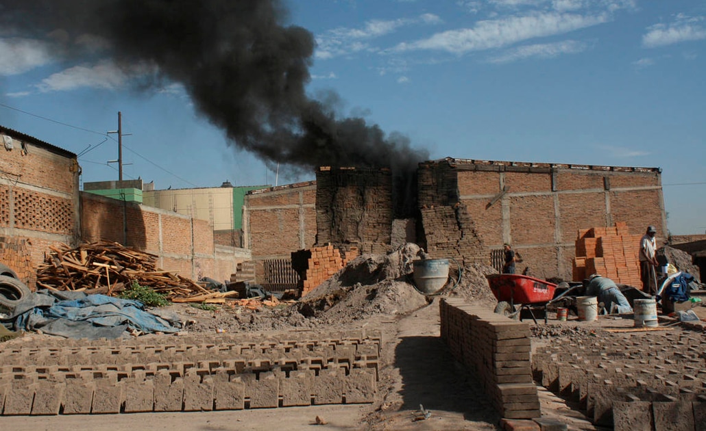 Vigilan ladrilleras para evitar afectaciones