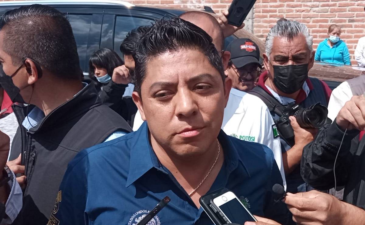 "Fenapo ya no puede hacerse en agosto", dice Gallardo y J Balvin promete nueva fecha de show