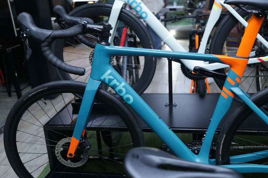 Presentación de los nuevos modelos de bicicletas de la marca mexicana KRBO y el relanzamiento de su identidad, en Weber Original Store. Foto: Fernanda Rojas/ El Universal
