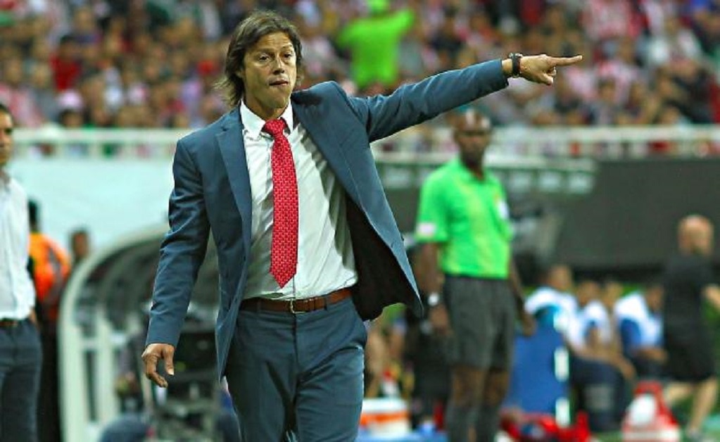 Directiva de Chivas reta a Matías Almeyda