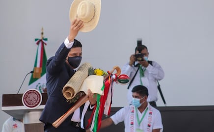 Reclama Ricardo Gallardo “herencia maldita” del PRIAN durante su toma de protesta como gobernador de SLP