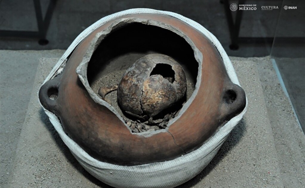 Revela exposición antiguas costumbres funerarias en Tlatelolco