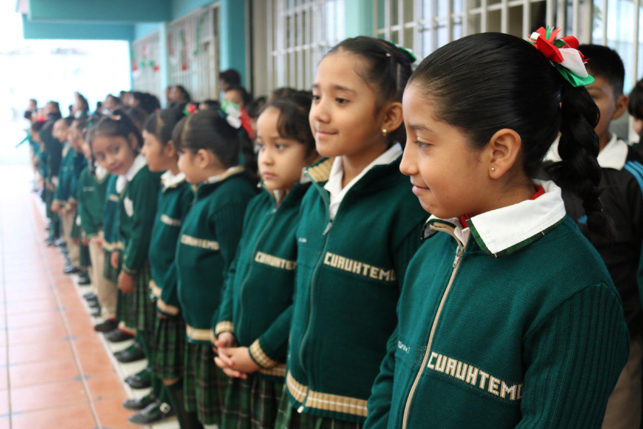 Más de 590 mil alumnos de educación básica, regresan mañana a clases