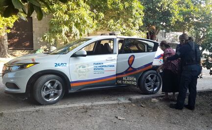 Adulta mayor olvida cómo volver a su casa y policías la auxilian en Ciudad Valles