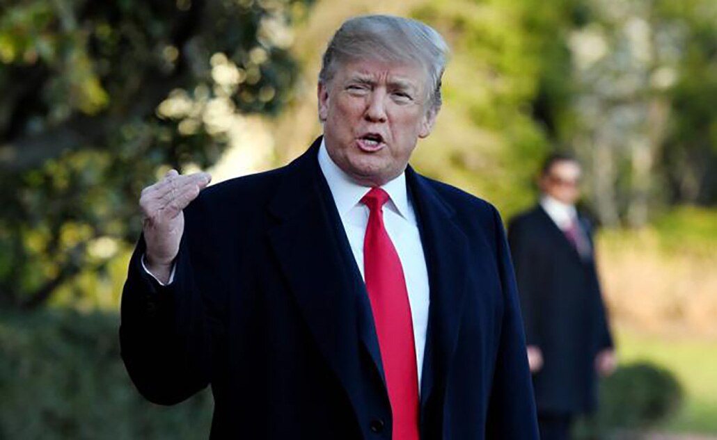 Prevén que Trump proponga incrementar edad para comprar armas