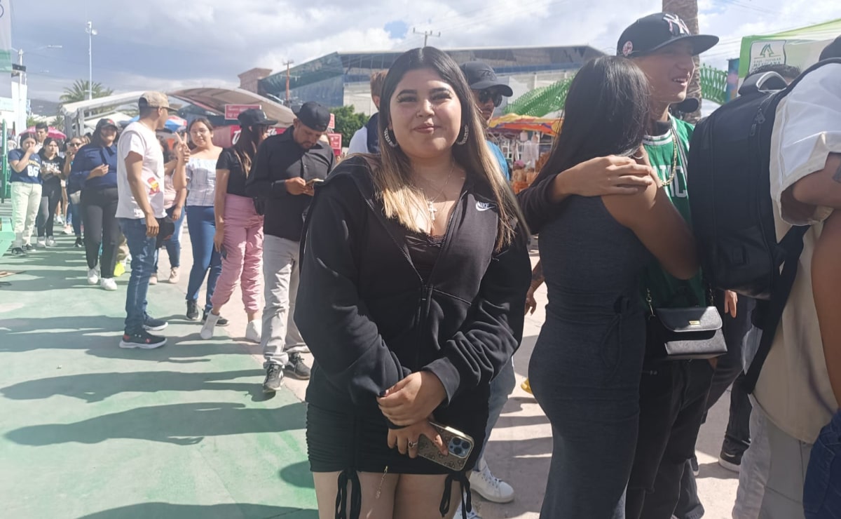 Potosinos hacen largas filas para concierto de Wisin y Yandel en la Fenapo 2023