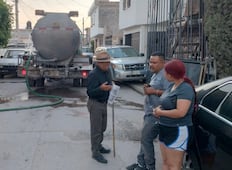 Tras solicitud, Ayuntamiento de SLP atiende a maestro jubilado y asegura suministro de agua