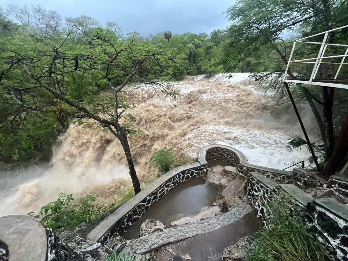 Lista de parajes de la Huasteca potosina cerrados por las lluvias que dejó “Alberto”