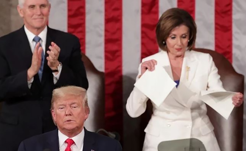(VIDEO) Nancy Pelosi rompe discurso de Donald Trump