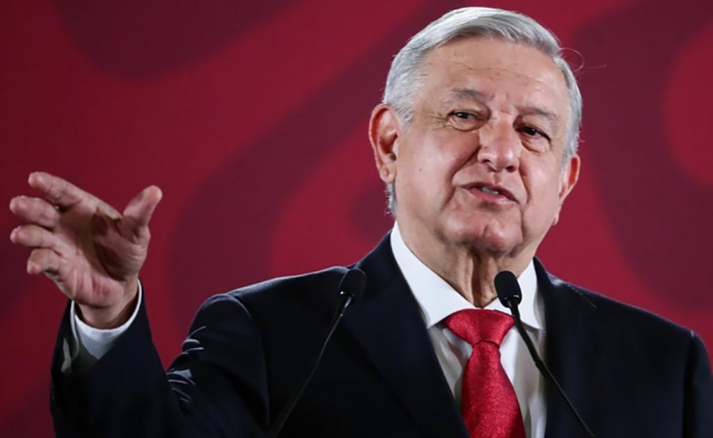 AMLO reprocha al INE por no sancionar compra de votos; están de adorno y de florero, dice