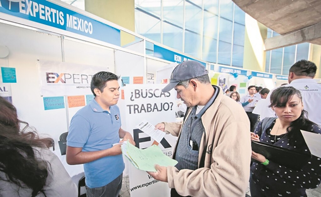 INEGI: desempleo pega a personas con más escolaridad