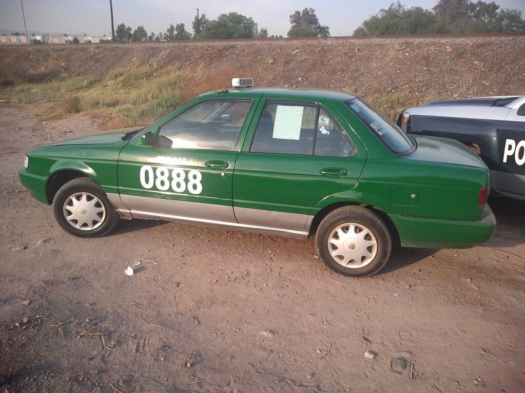 Localizan taxi robado