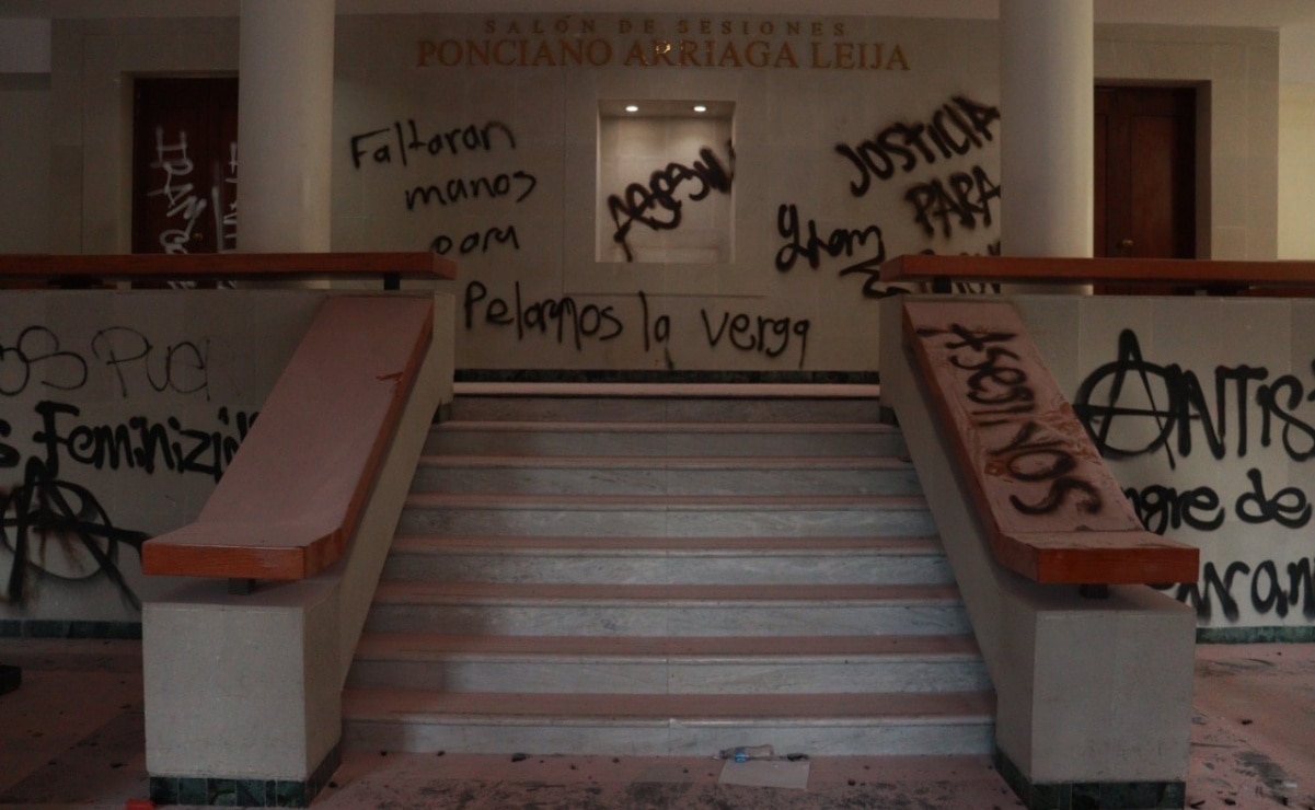 Congreso de SLP presenta denuncias por daños durante protesta por caso Giovanni