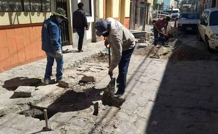 ¿Cómo se repara el adoquín? Arquitectos explican que es un proceso laborioso, pero que preserva la identidad de SLP