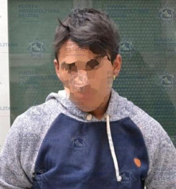 Roban caja fuerte, huyen en taxi y los detienen