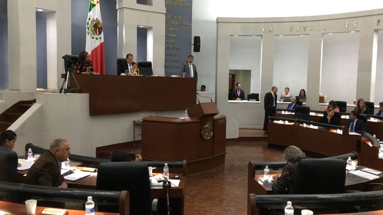 Regresan a comisiones la Ley Orgánica de la Fiscalía